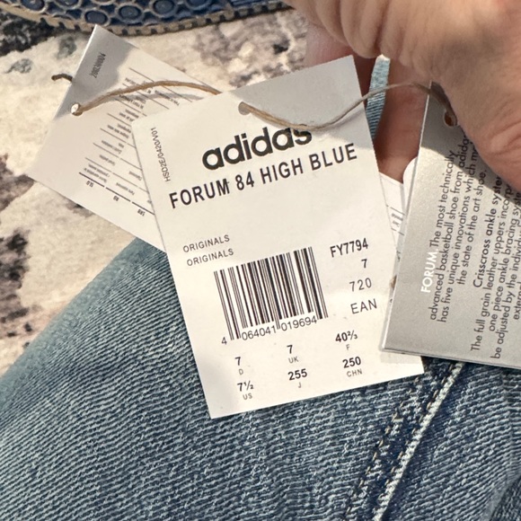 Men’s adidas Navy and Light Blue High-Top Sneakers forum size 7.5 - women’s 9 - Picture 8 of 8
